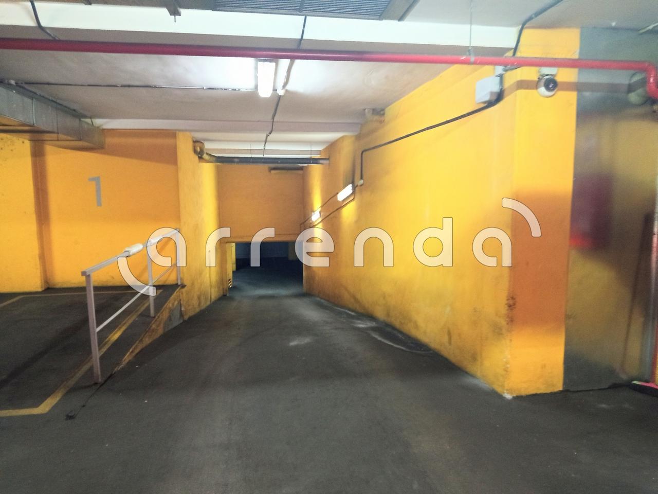 parking en madrid · calle-del-concejal-benito-martin-lozano-28005 26000€