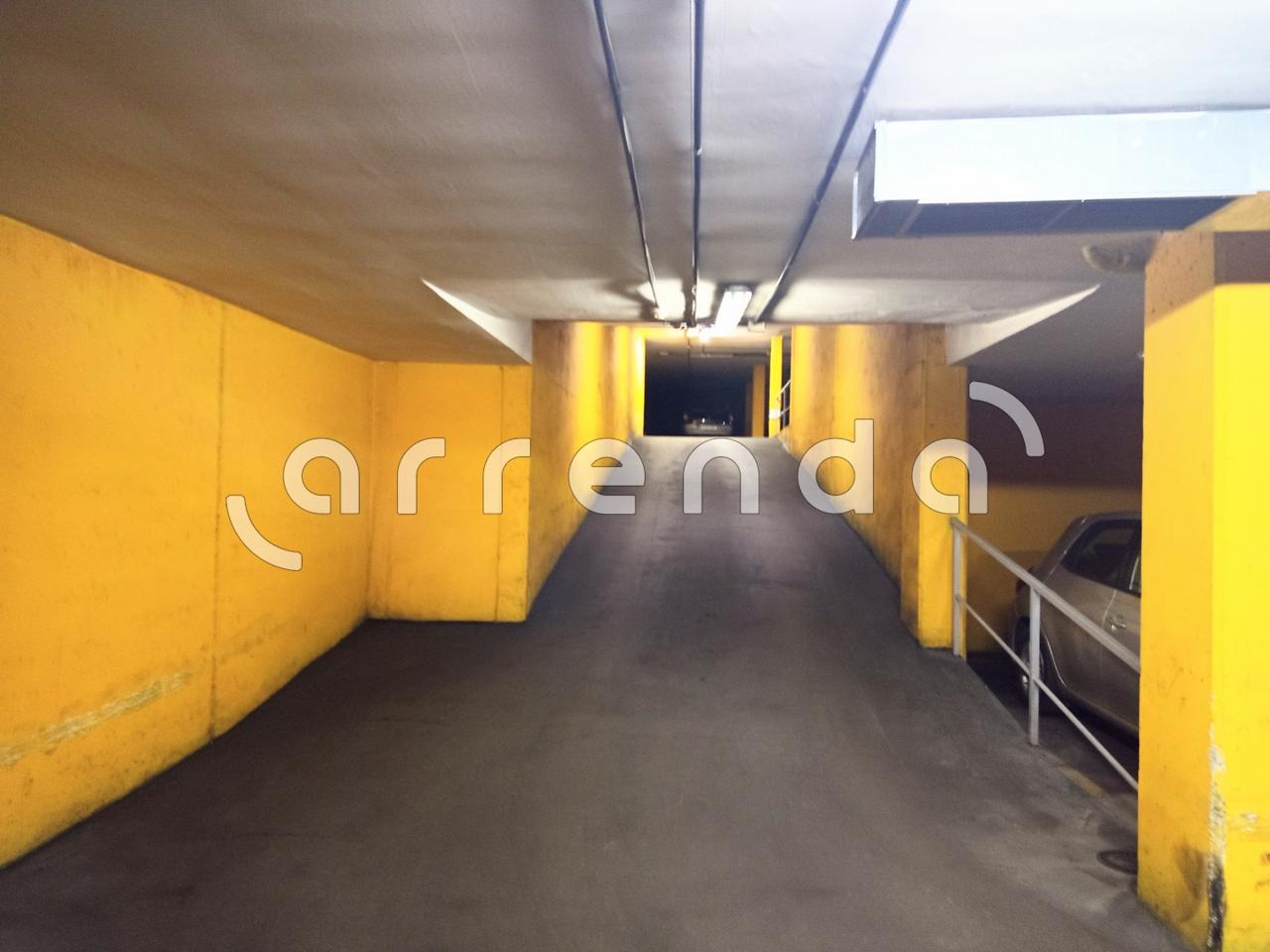 parking en madrid · calle-del-concejal-benito-martin-lozano-28005 26000€
