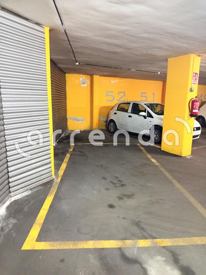 parking en madrid · calle-del-concejal-benito-martin-lozano-28005 26000€