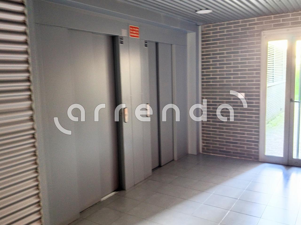 parking en madrid · calle-del-concejal-benito-martin-lozano-28005 26000€