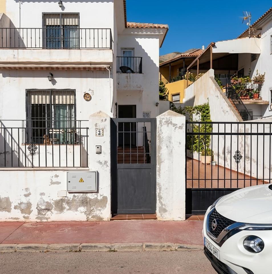 foto de CHALET INDEPENDIENTE EN URB. SANTA ROSA, TORROX