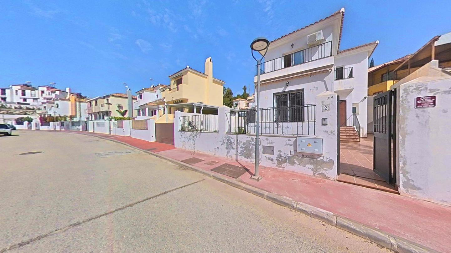 foto de CHALET INDEPENDIENTE EN URB. SANTA ROSA, TORROX