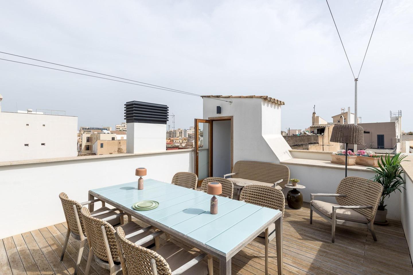 Tríplex con alma histórica y terraza privada en el corazón de Palma — Palma — Foto 3