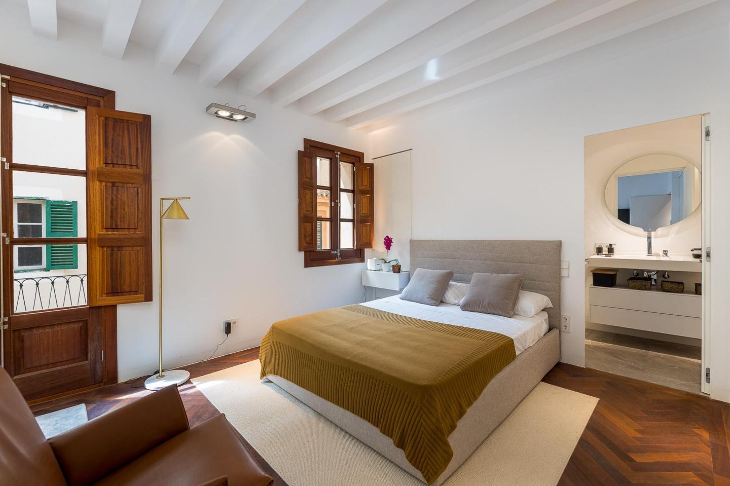 Tríplex con alma histórica y terraza privada en el corazón de Palma — Palma — Foto 21