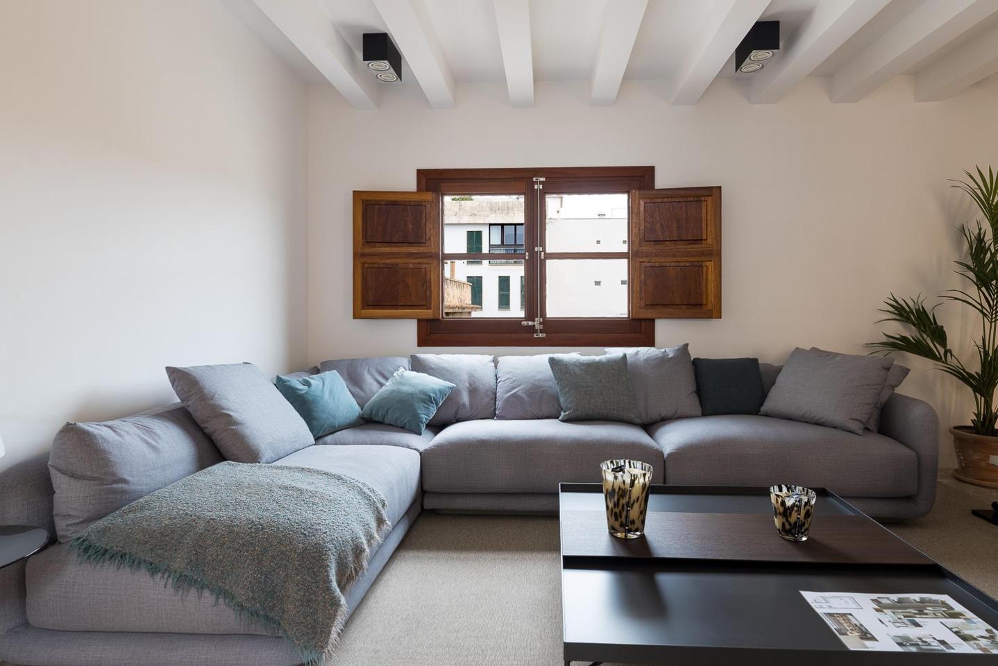 Tríplex con alma histórica y terraza privada en el corazón de Palma — Palma — Foto 10