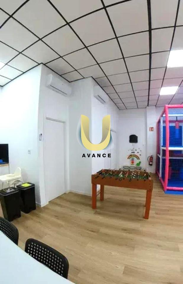 Local en Fuenlabrada, Madrid de 75 m2