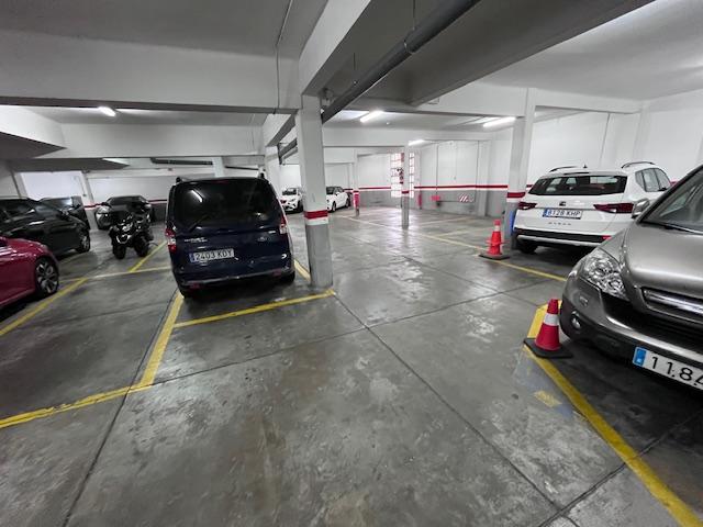 parking en barcelona · passeig-de-fabra-i-puig-08031 12900€