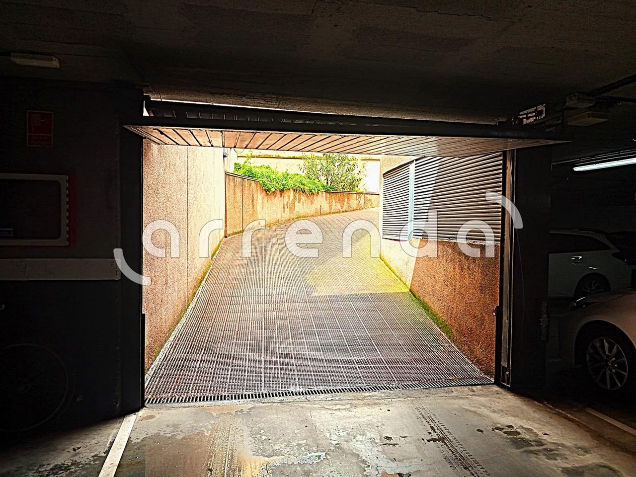 parking en madrid · calle-de-monsenor-oscar-romero-21-28005 5000€