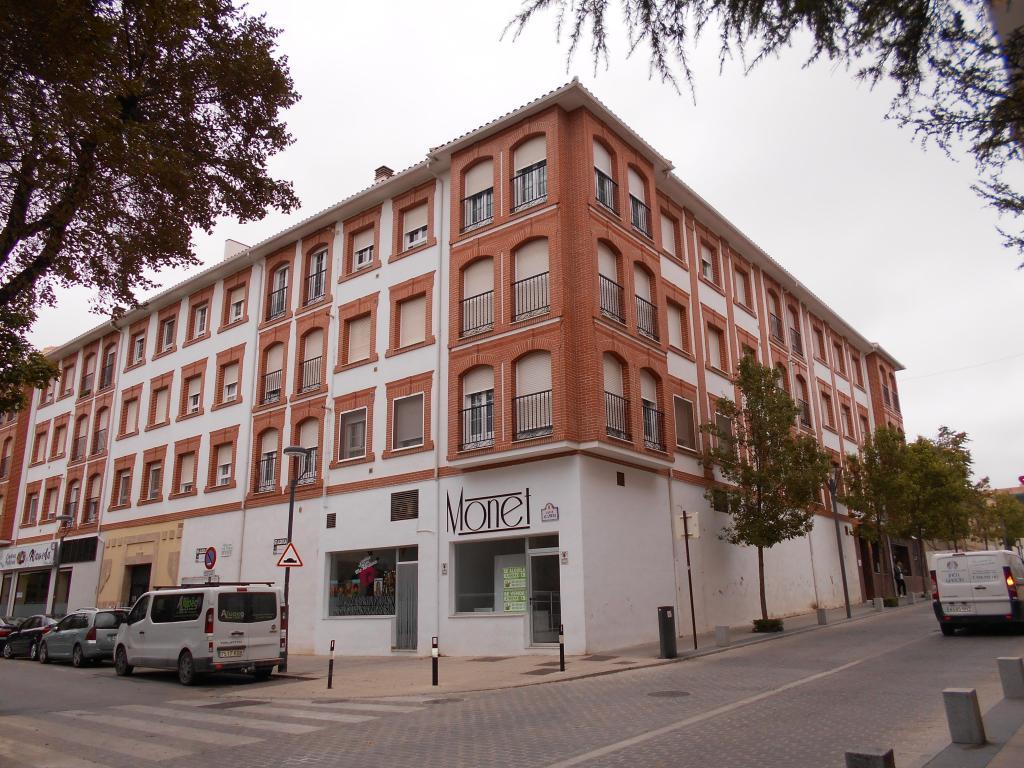 Local en venta en Jaén