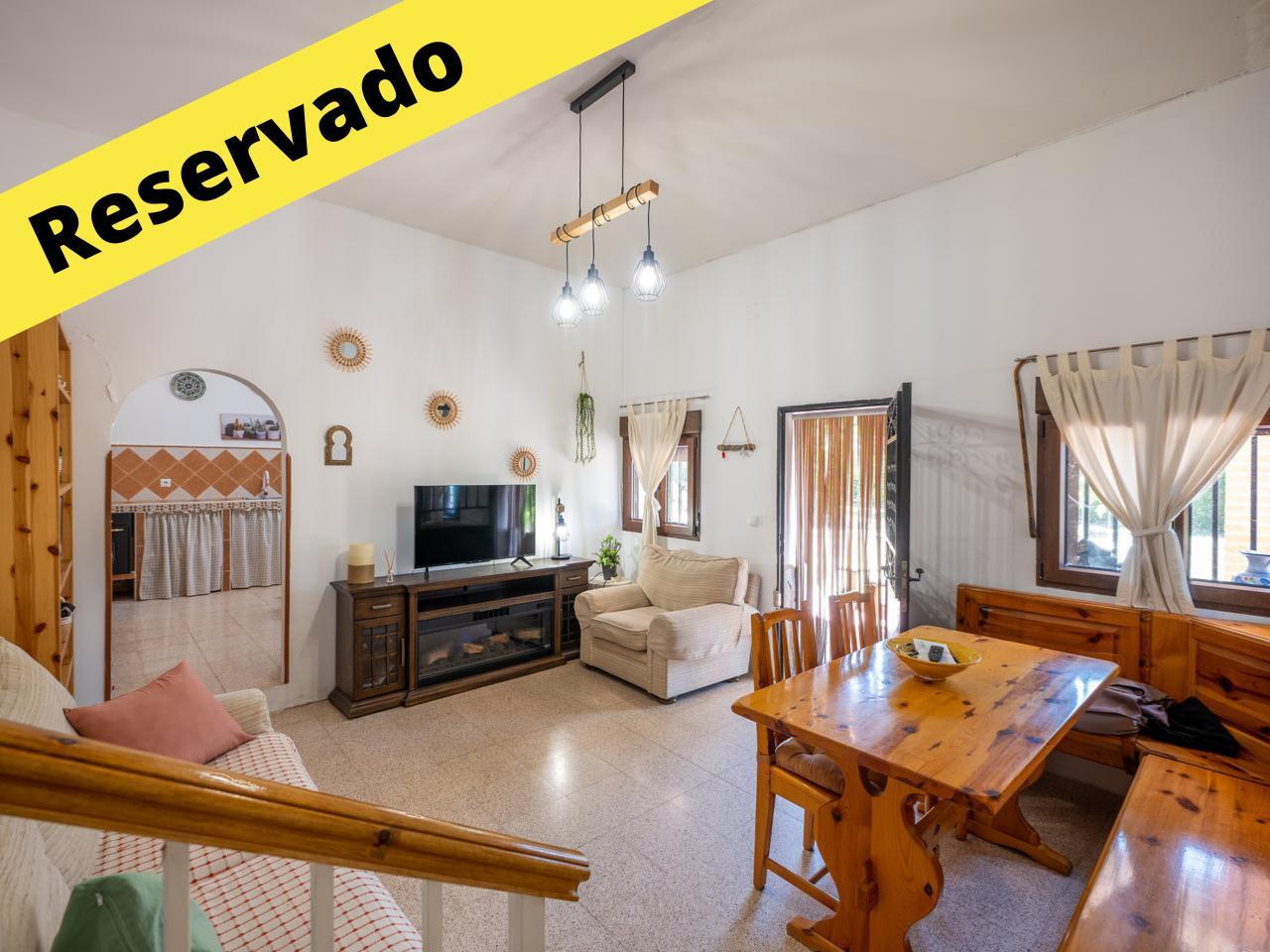 Chalet independiente con 4 hab. Y con  Placas Solares en Dehesa de Pancorbo