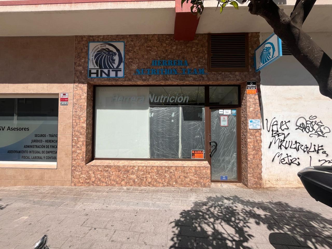 locales-comerciales en motril · plaza-mayoral-1-18600 €