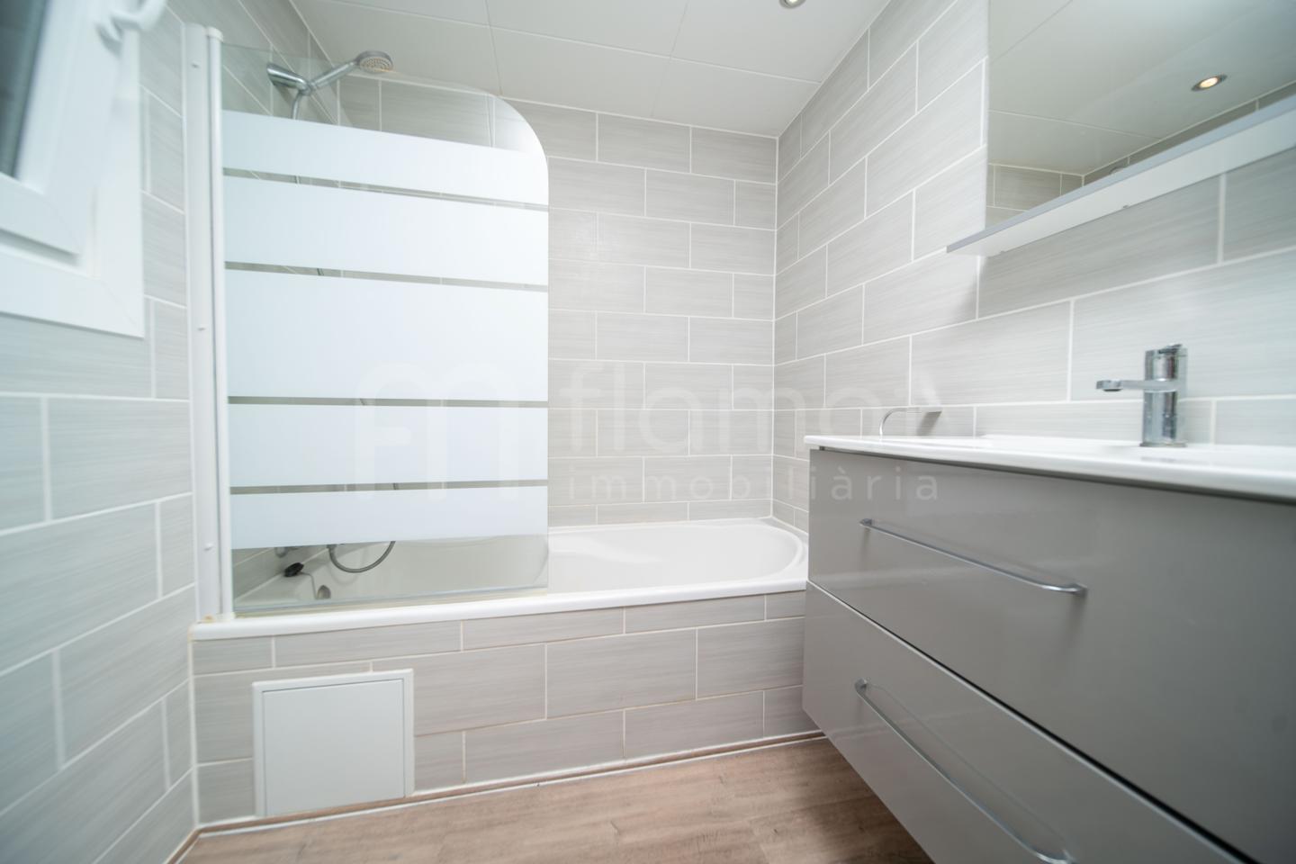 pisos en roses · carrer-del-puig-rom-17480 235000€