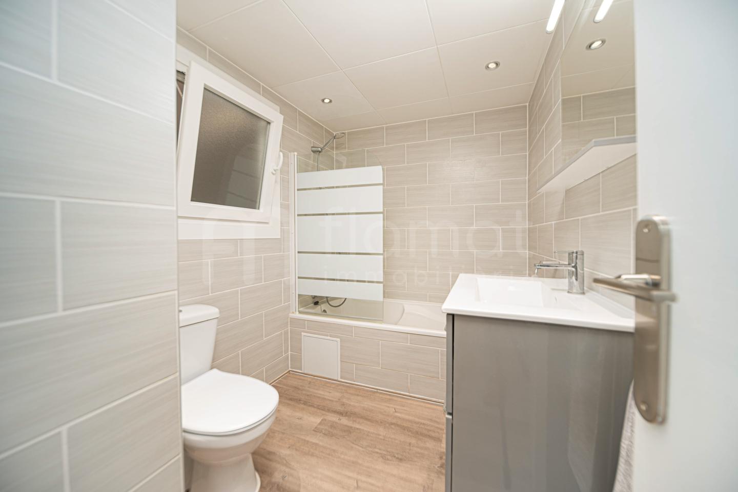 pisos en roses · carrer-del-puig-rom-17480 235000€