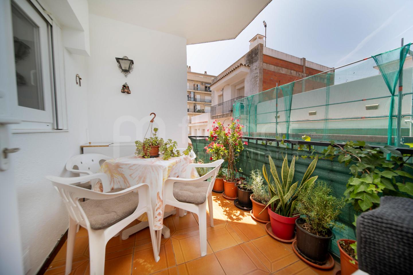 pisos en roses · carrer-del-puig-rom-17480 235000€