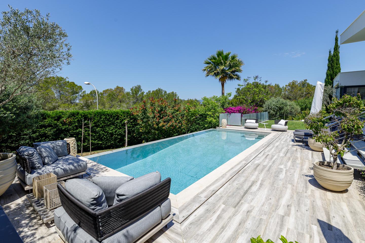 Elegante casa de una sola planta con piscina y eficiencia energética en Calviá — Calvià — Foto 6