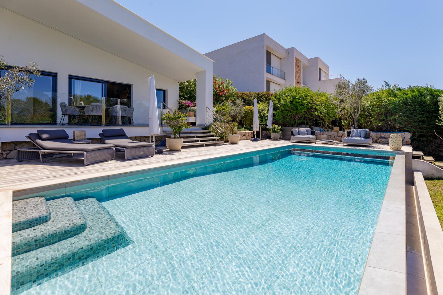 Elegante casa de una sola planta con piscina y eficiencia energética en Calviá — Calvià — Foto 4
