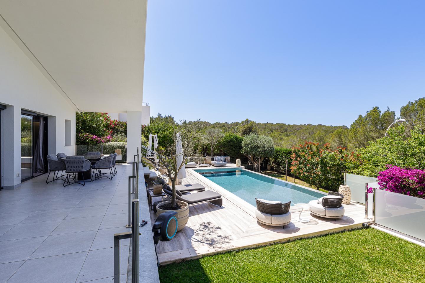 Elegante casa de una sola planta con piscina y eficiencia energética en Calviá — Calvià — Foto 9