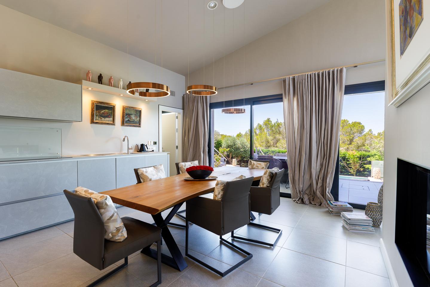 Elegante casa de una sola planta con piscina y eficiencia energética en Calviá — Calvià — Foto 14