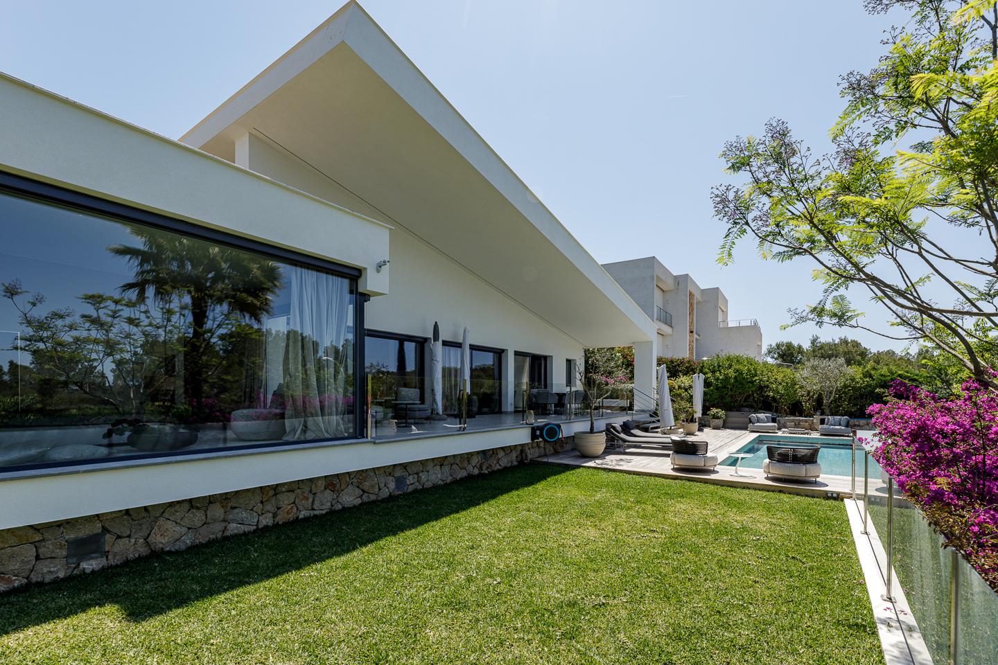 Elegante casa de una sola planta con piscina y eficiencia energética en Calviá — Calvià — Foto 7