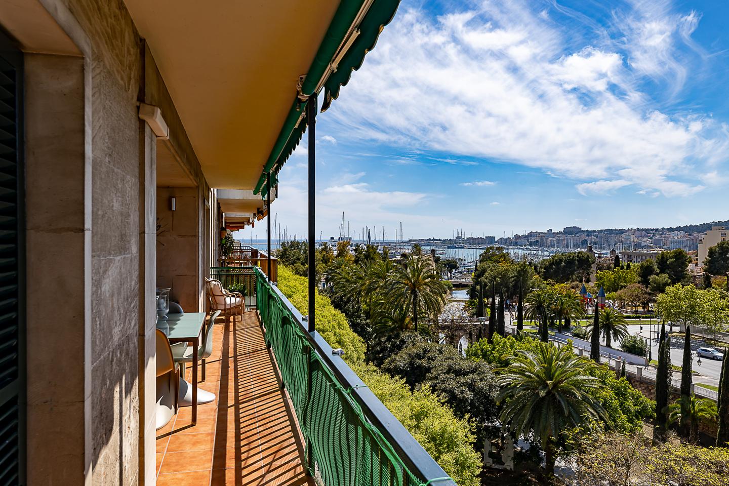Espacio, luz y vistas en una ubicación privilegiada de Palma — Palma — Foto 2
