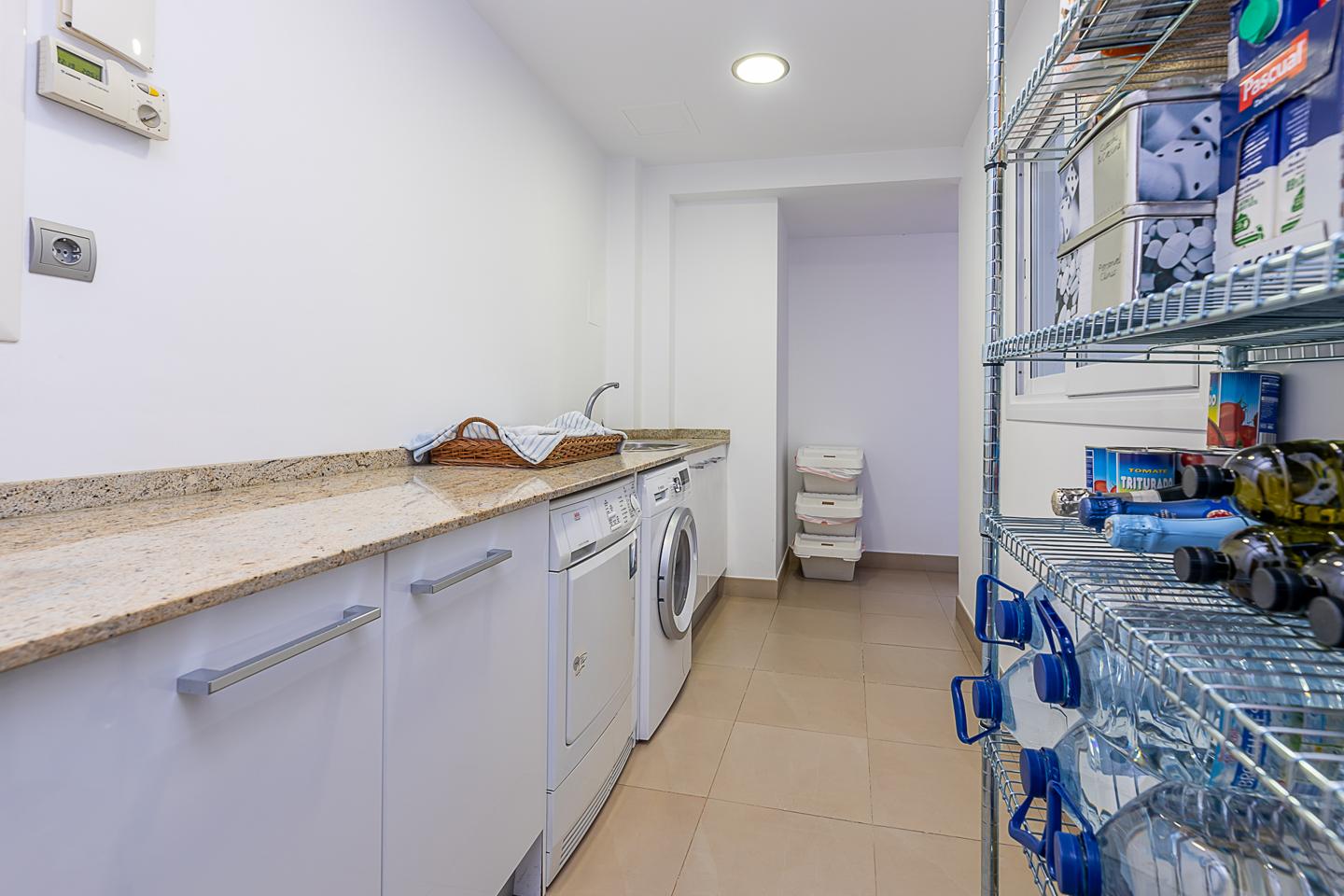 Espacio, luz y vistas en una ubicación privilegiada de Palma — Palma — Foto 19