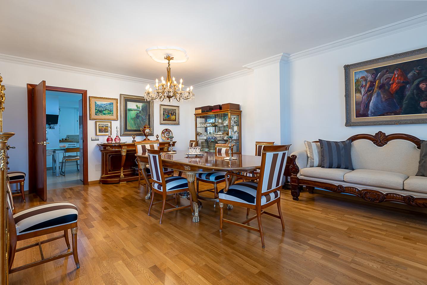 Espacio, luz y vistas en una ubicación privilegiada de Palma — Palma — Foto 12