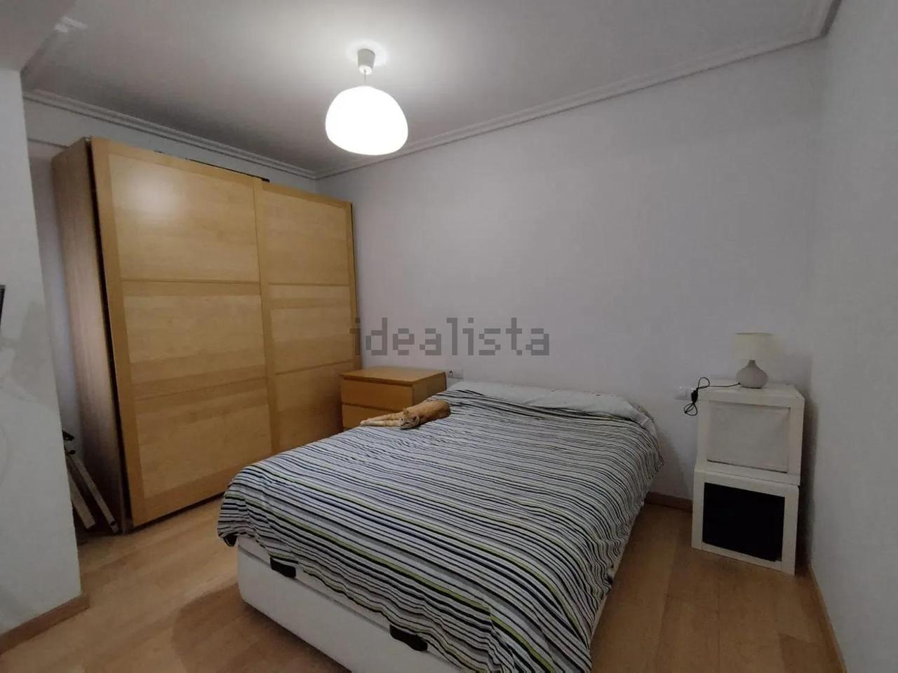 Piso en Avenida Pío XII, Logroño, La Rioja de 135 m2