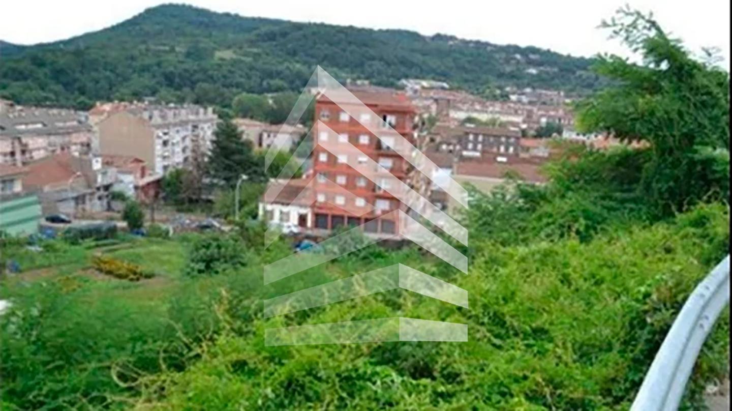 terrenos en olot · carretera-les-feixes-17800 179000€