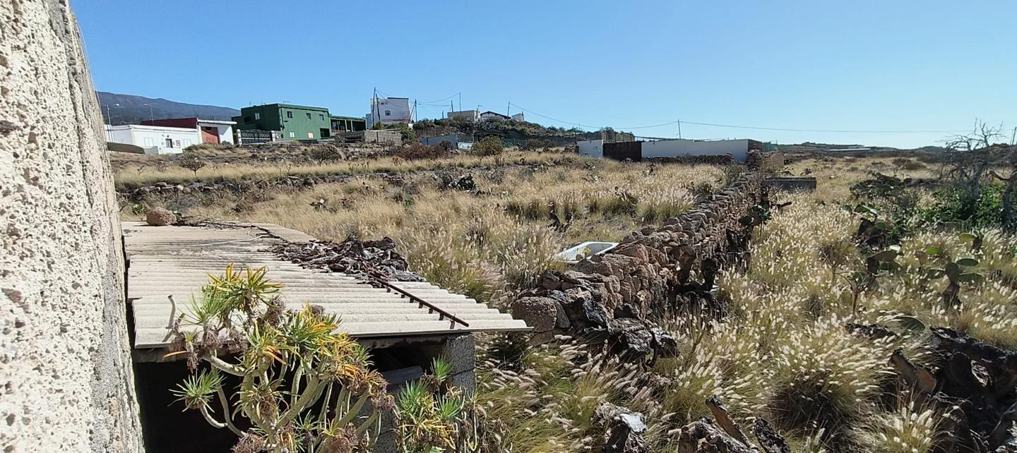 Casa rústica en Calle los Valos, Granadilla, Santa Cruz de Tenerife de 238 m2