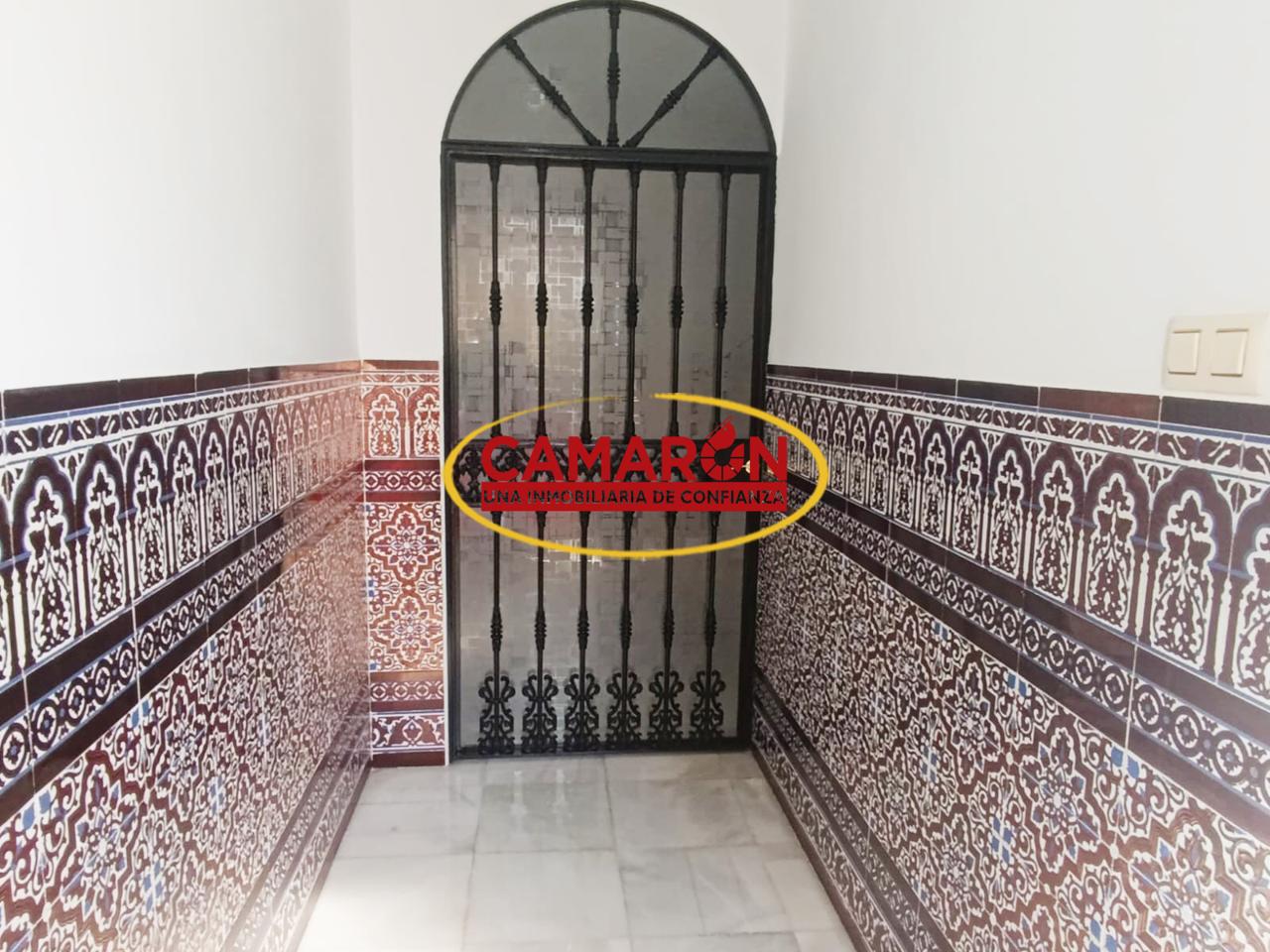 Adosado en venta en Coria del Río de 100 m2 REF:04014