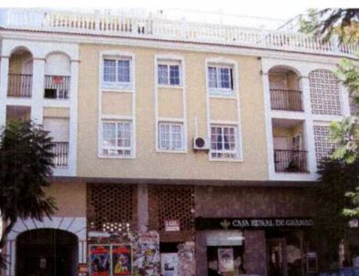 SE VENDE LOCAL COMERCIAL DE 129M EN RINCON DE LA VICTORIA, MÁLAGA