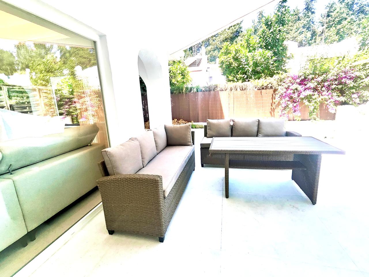 Piso en Urbanización Los Naranjos de Marbella, Marbella, Málaga de 200 m2