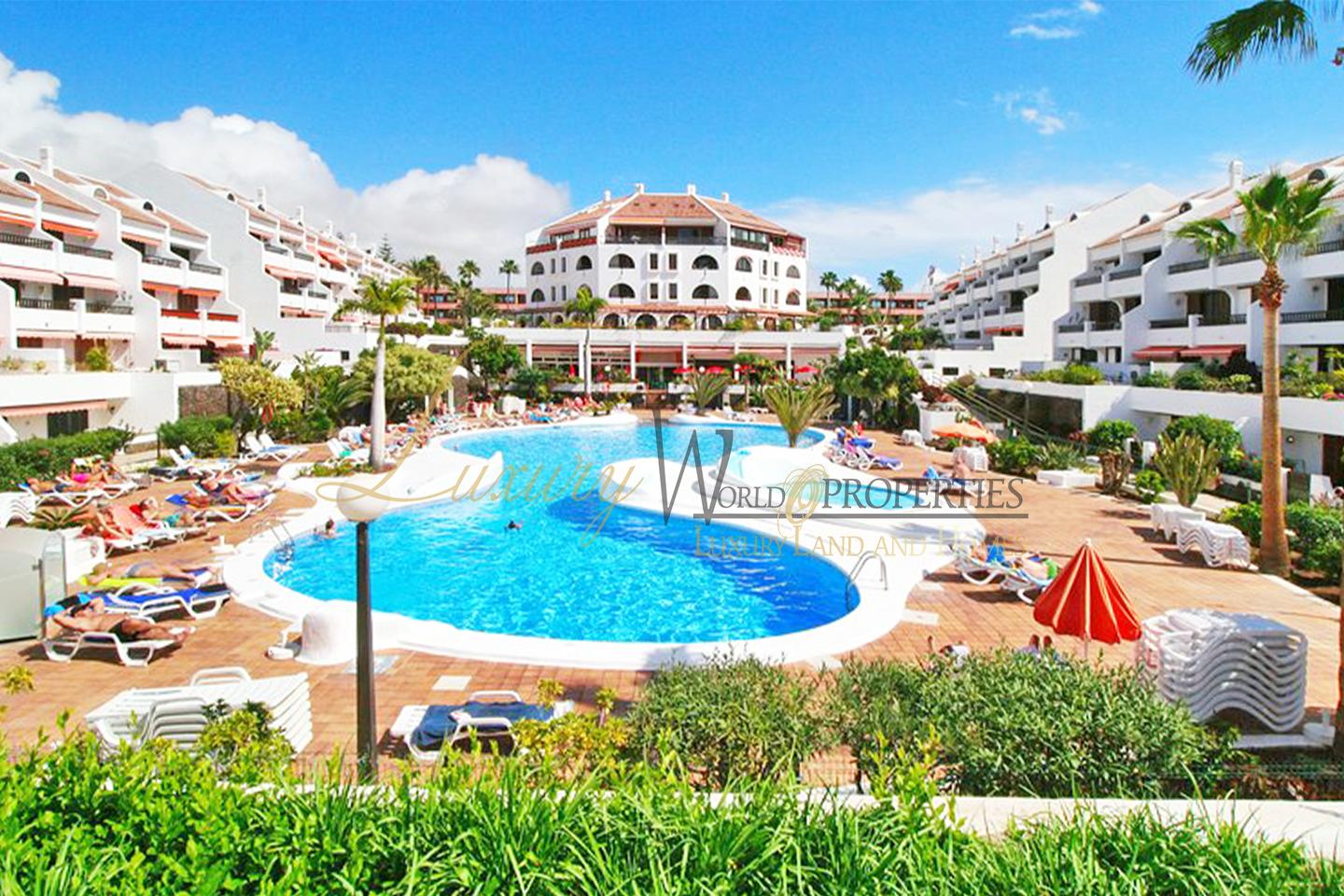 Flat in Avenida Rafael Puig Lluvina, Playa de las Americas, Santa Cruz de Tenerife of 153 m2