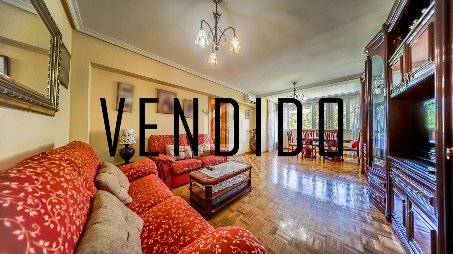 Piso en Calle del Río Genil, Móstoles, Madrid de 85 m2