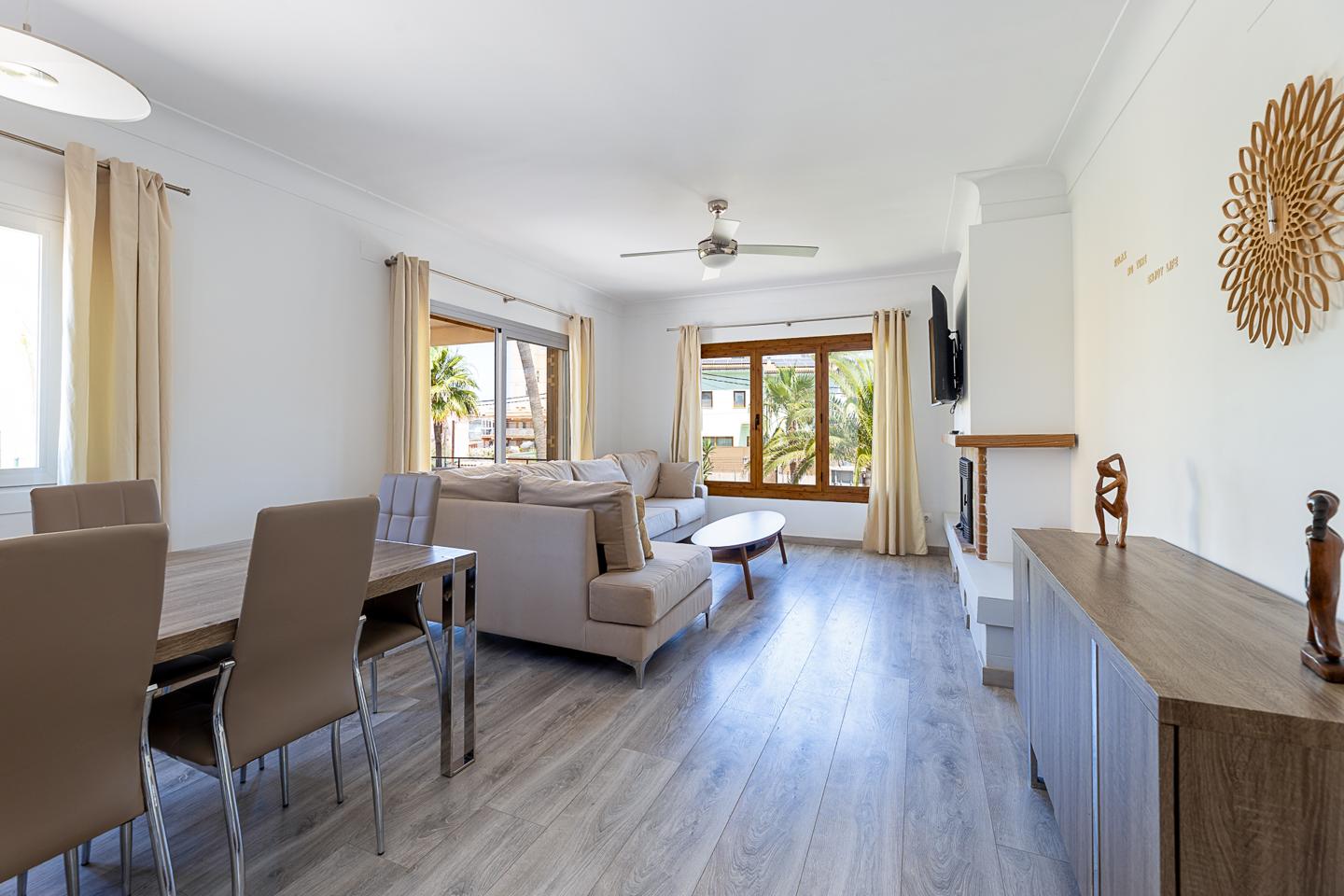 Exclusiva villa con Licencia Vacacional en la Zona de El Arenal, Palma — Palma — Foto 15