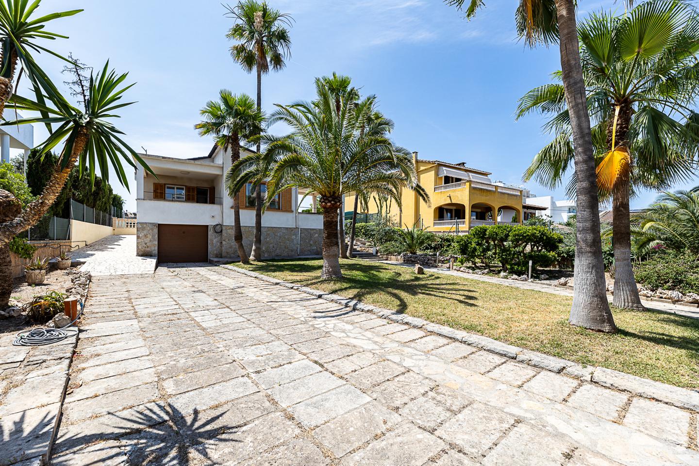 Exclusiva villa con Licencia Vacacional en la Zona de El Arenal, Palma — Palma — Foto 14