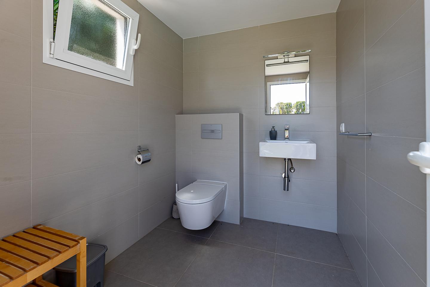 Exclusiva villa con Licencia Vacacional en la Zona de El Arenal, Palma — Palma — Foto 8