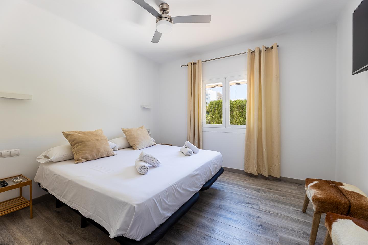 Exclusiva villa con Licencia Vacacional en la Zona de El Arenal, Palma — Palma — Foto 26