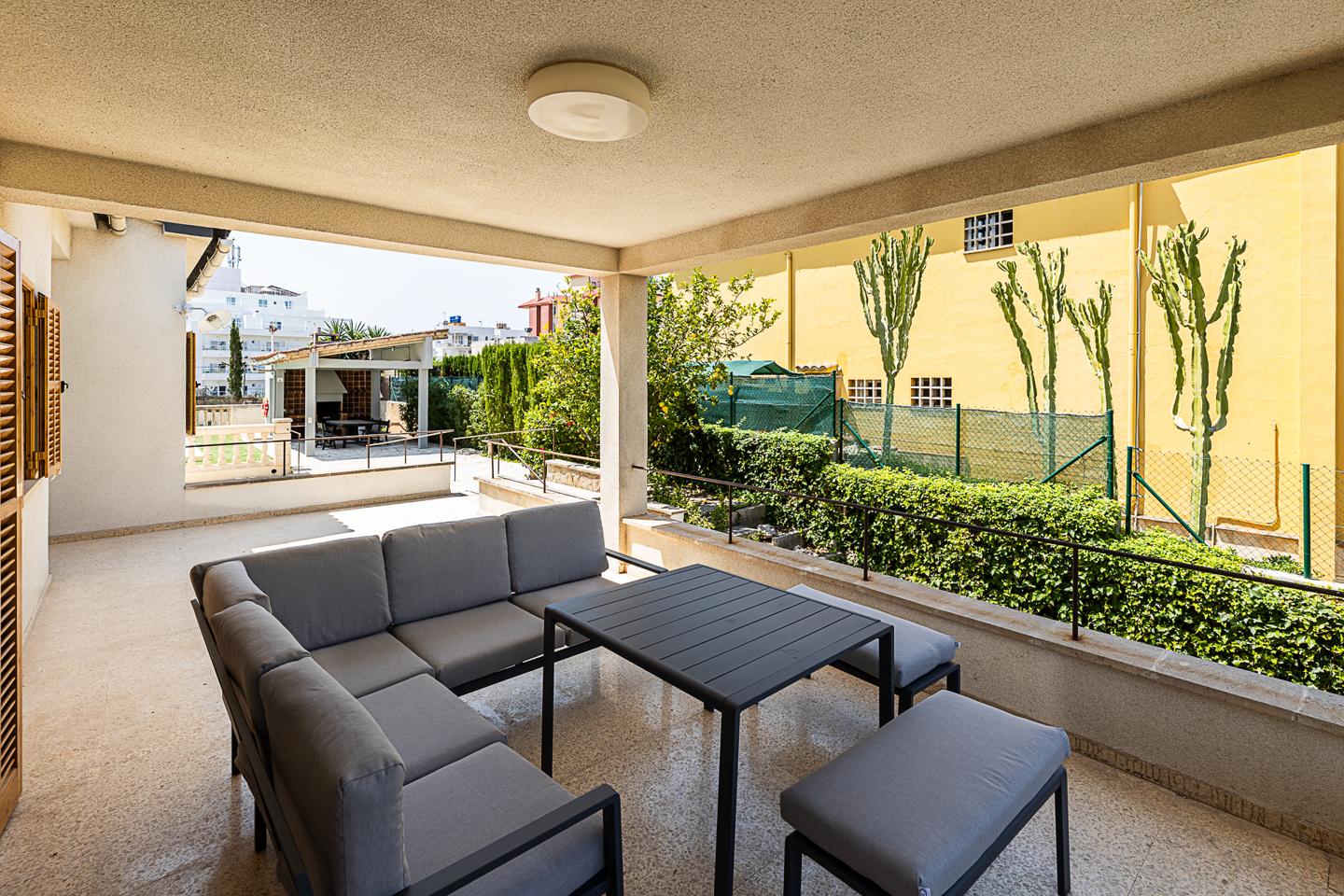 Exclusiva villa con Licencia Vacacional en la Zona de El Arenal, Palma — Palma — Foto 12