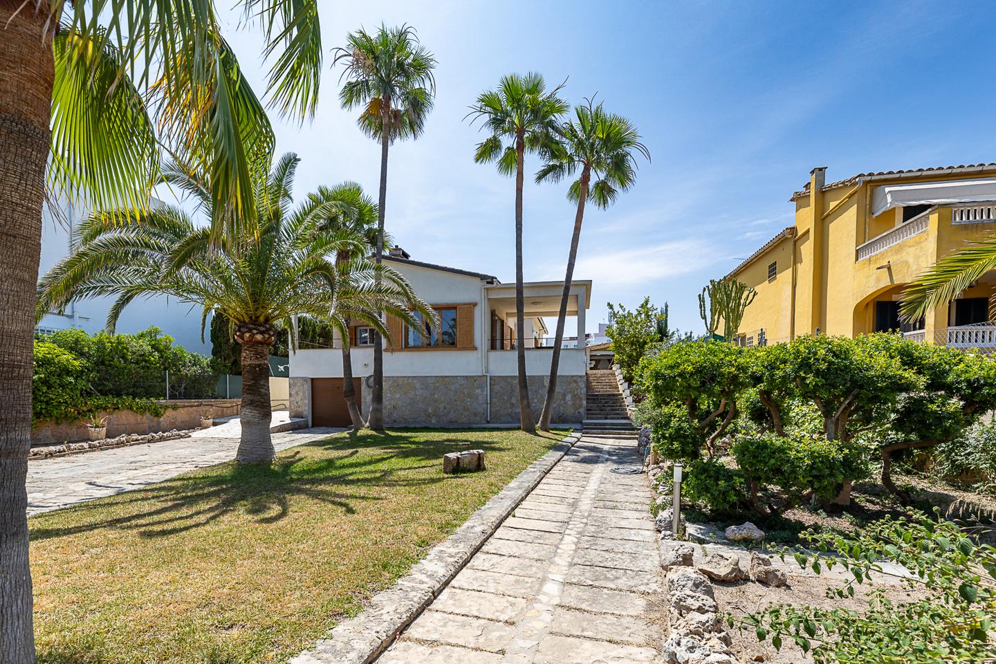 Exclusiva villa con Licencia Vacacional en la Zona de El Arenal, Palma — Palma — Foto 5