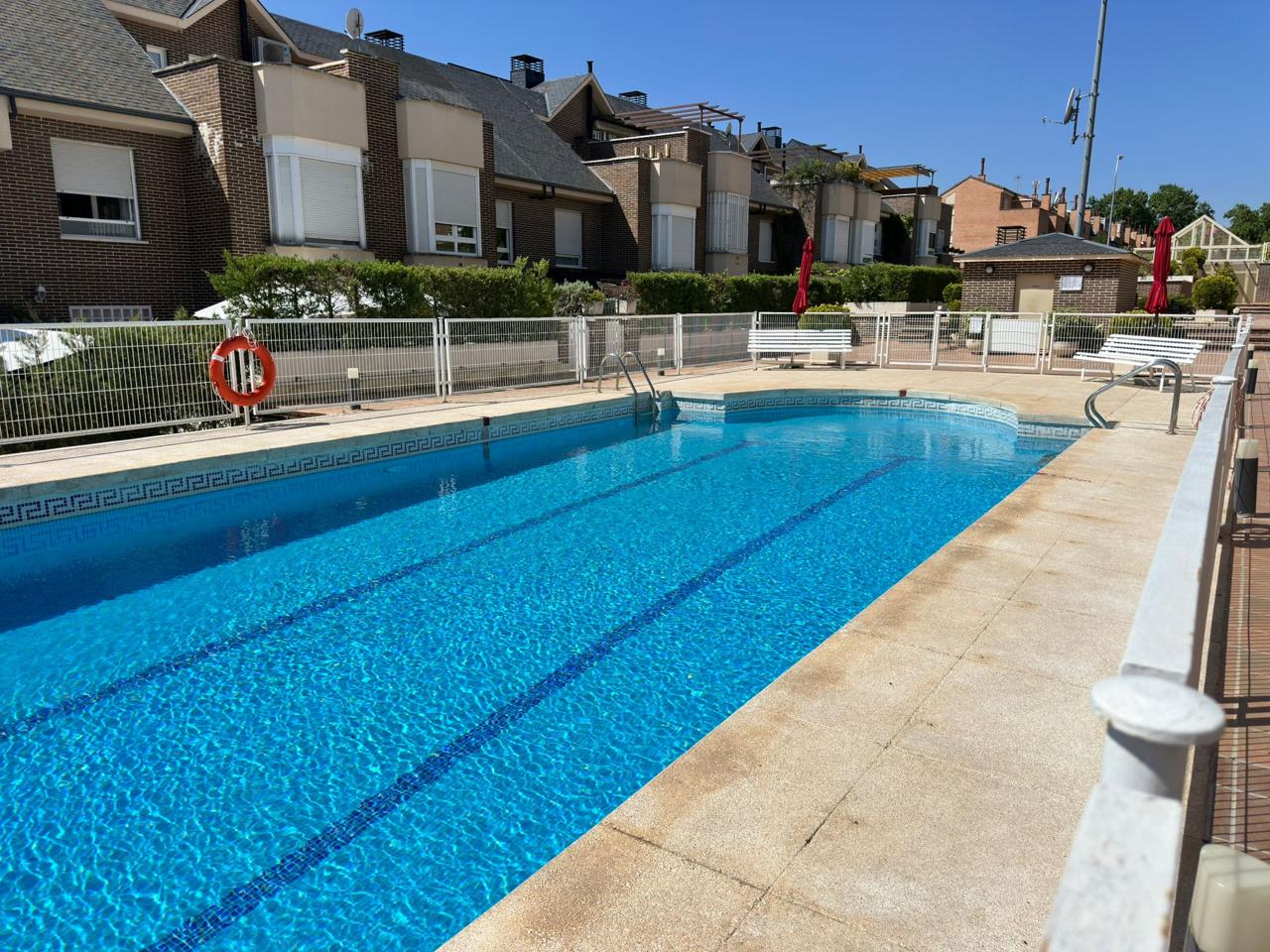 Villa in Calle de Miami, Madrid, Madrid of 284 m2