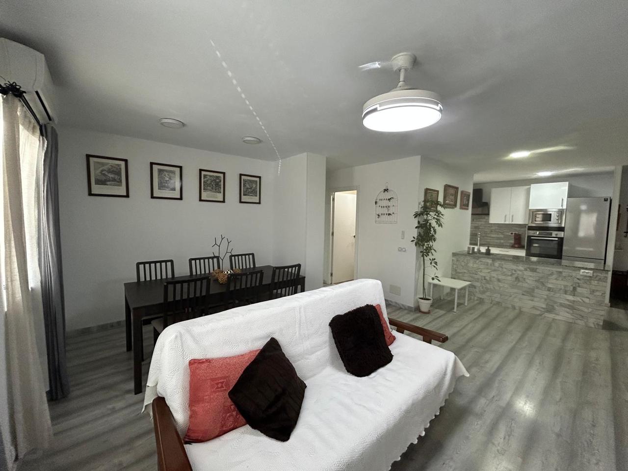 Flat in La Moneda, Dos Hermanas, Sevilla of 76 m2