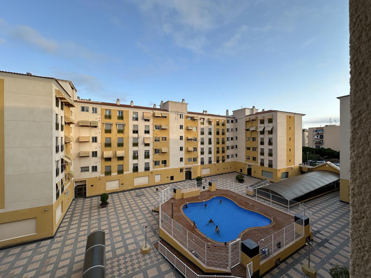Piso en Avinguda Ensenyants de la Vila, La Vila Joiosa, Alicante de 112 m2