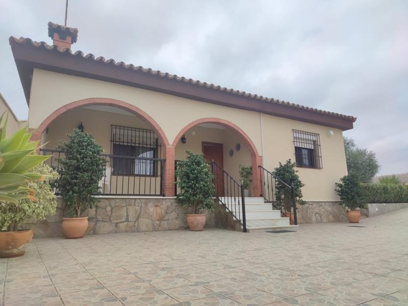 Villa in Avenida Al-Andalus, Sanlúcar de Barrameda, Cádiz of 180 m2