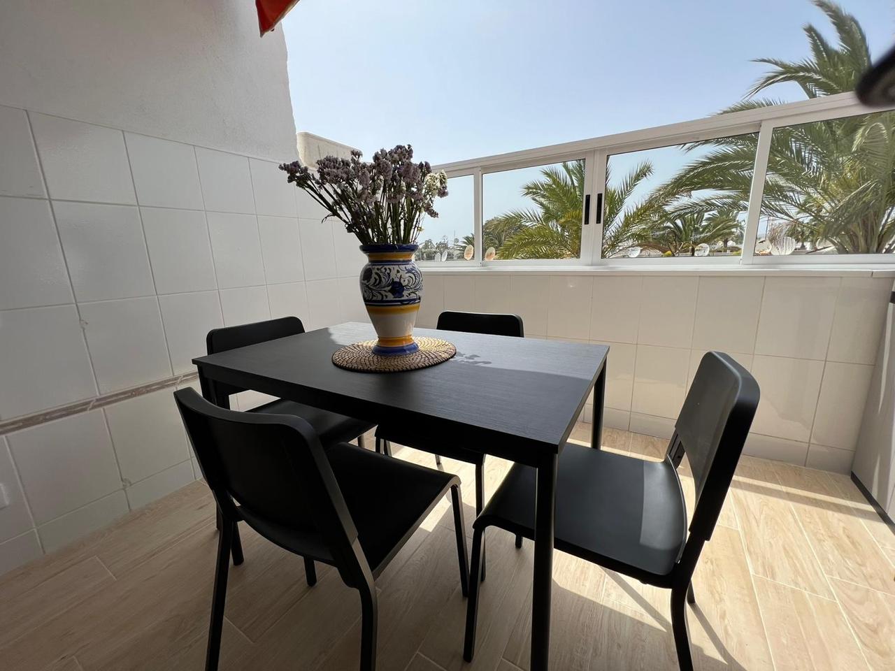 Piso en Avenida Jose Antonio Tavio, Costa del Silencio, Santa Cruz de Tenerife de 65 m2