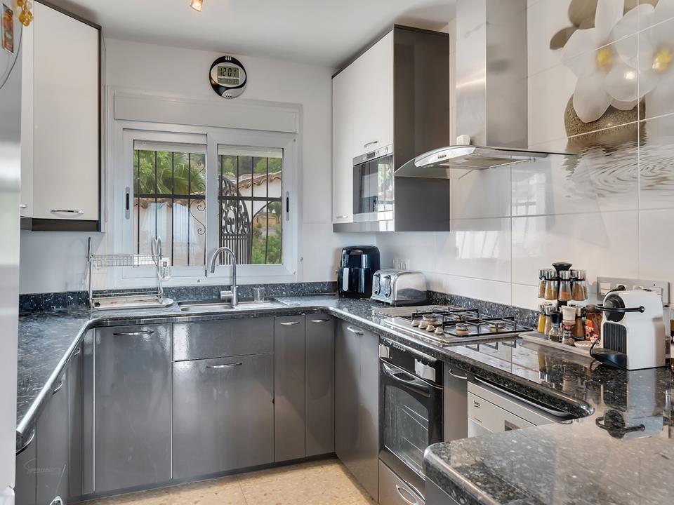 Villa in Benidoleig, Alicante of 248 m2