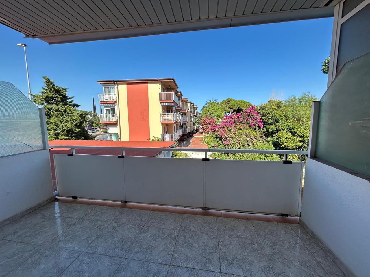 flat en castelldefels · lluminetes 185000€