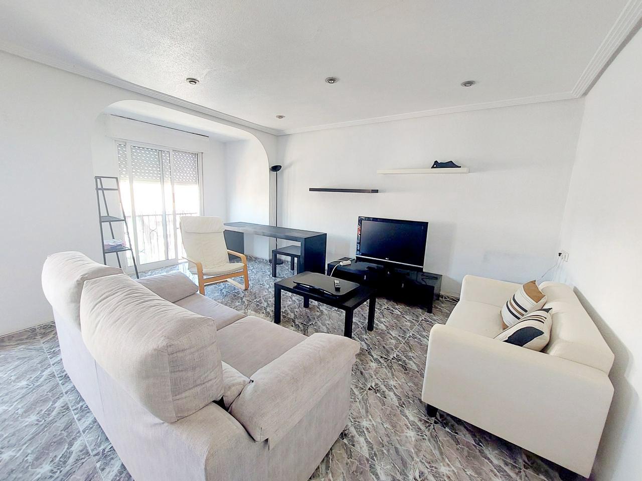 Piso en Plaza Madrid/ Toscar, Elx, Alicante de 80 m2