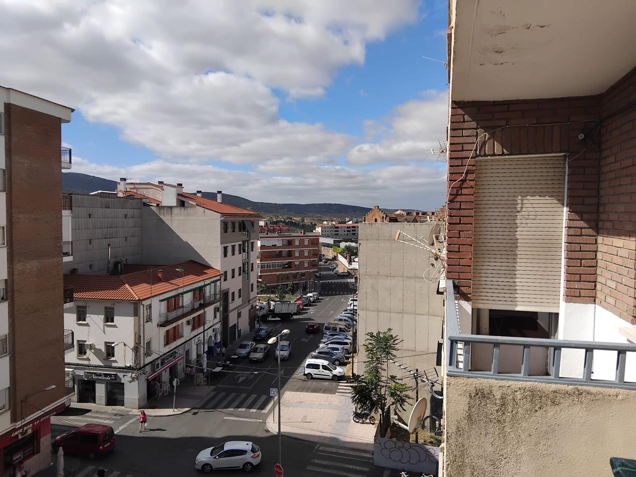 Piso en Calle Lusitania, Plasencia, Cáceres de 75 m2