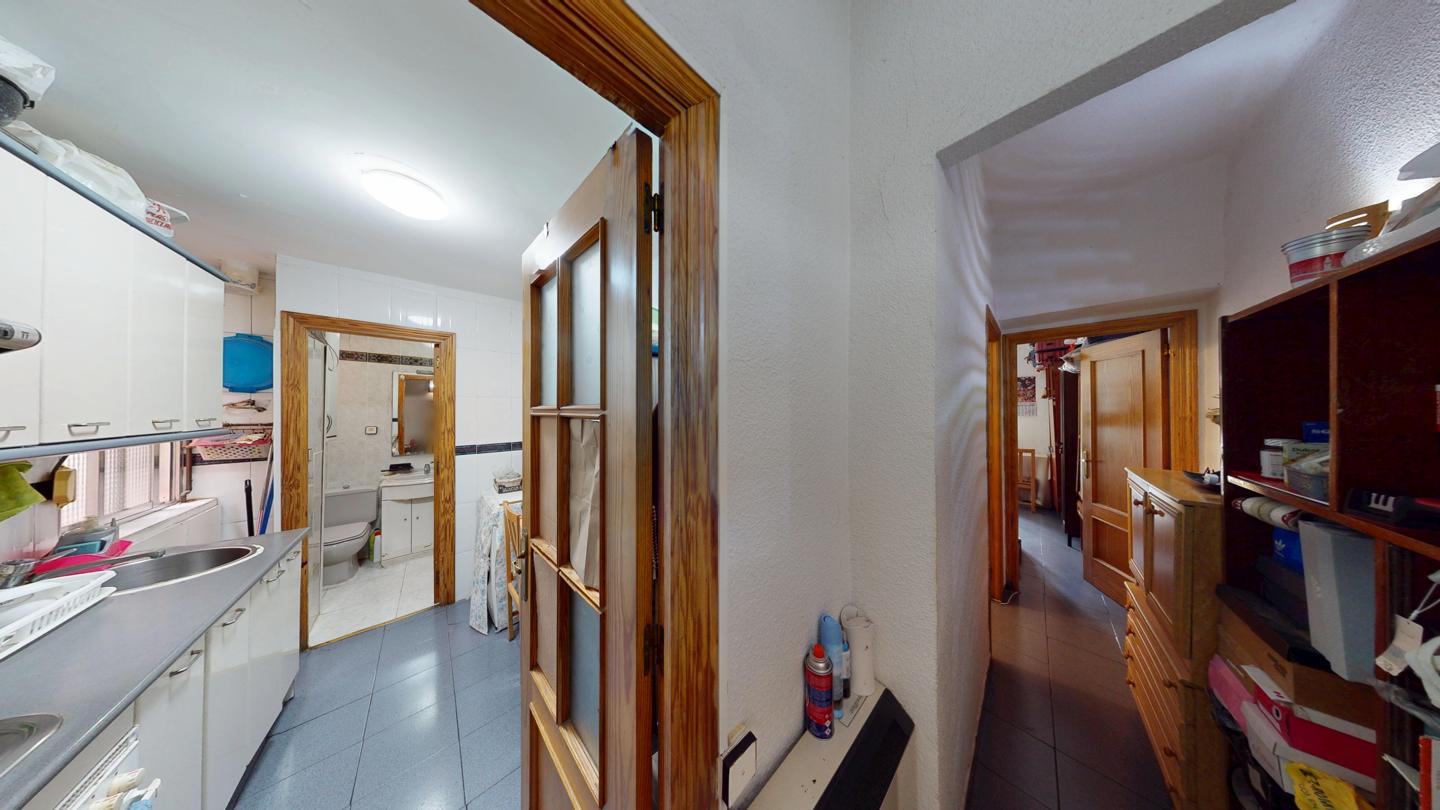Piso en Calle de Alvarado, Madrid, Madrid de 61 m2